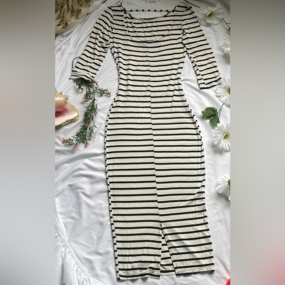 Summer White & Black Striped Dress - Picture 4 of 15